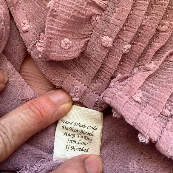 EM Womens Size Small Pullover Blouse Pink Dots Textured Ruffles Long Sleeves - Picture 13 of 14